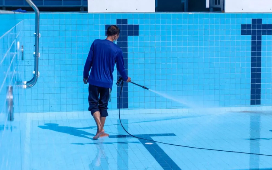  Şenay Havuz ‘da Havuz Bakımı Ve Temizliği