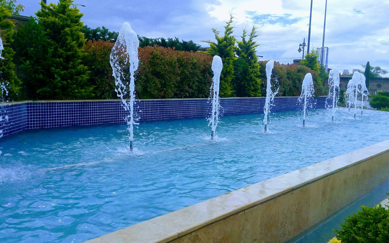 Park Village Süs Havuzu